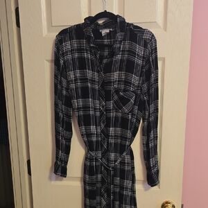 Elegant Black and White Checkered Long Sleeve Dress‎